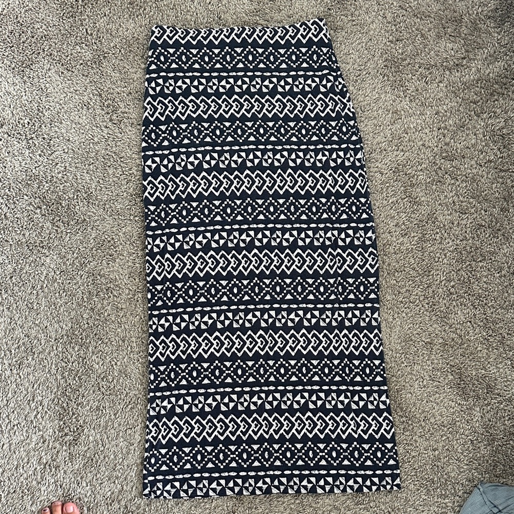 LOFT Navy and White Geometric Maxi Skirt